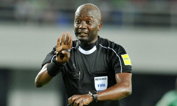 “الكاف” يرفض تغيير الحكم البوتسواني جوشوا بوندو “الكاف” يرفض تغيير الحكم البوتسواني جوشوا بوندو