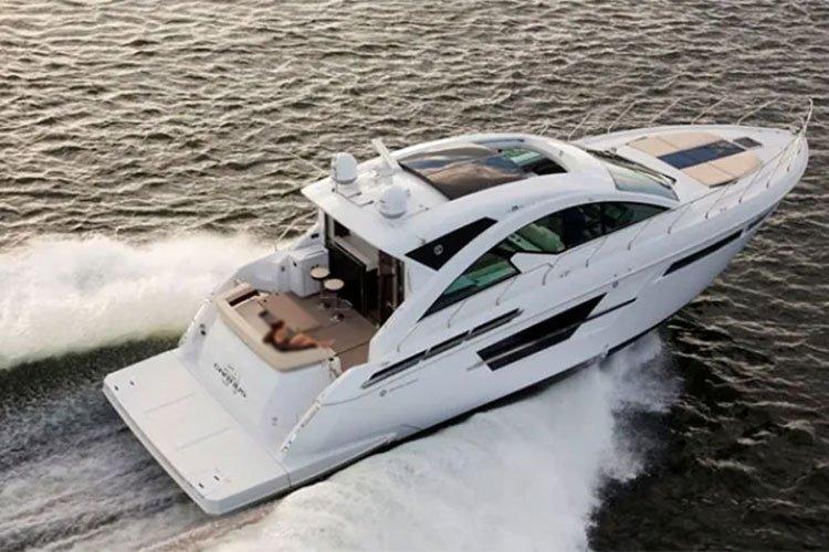 مغنية راي شهيرة تسلب أموال الغير و”تحرق” إلى إسبانيا مغنية راي شهيرة تسلب أموال الغير و”تحرق” إلى إسبانيا