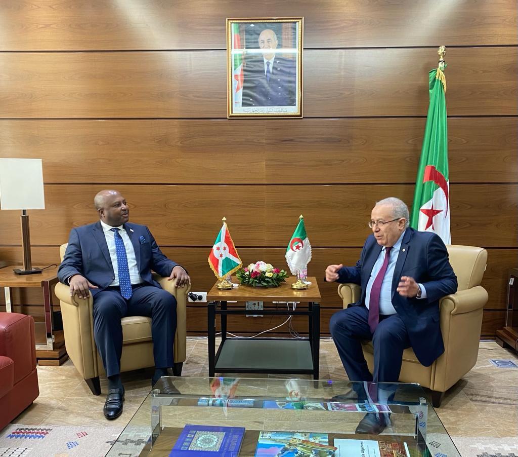 وزير خارجية بوروندي يحلّ بالجزائر وزير خارجية بوروندي يحلّ بالجزائر