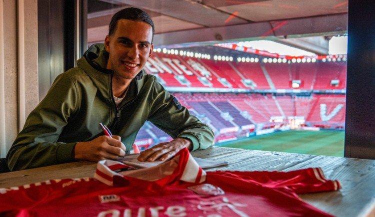 هذا ما قاله زروقي بعد تمديد العقد هذا ما قاله زروقي بعد تمديد العقد