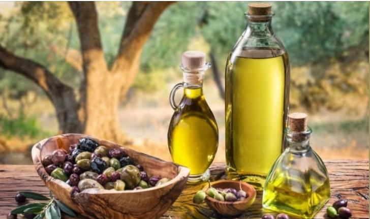 زيت الزيتون: ستة منتجين جزائريين يتوجون بالذهب في مسابقة دولية بدبي زيت الزيتون: ستة منتجين جزائريين يتوجون بالذهب في مسابقة دولية بدبي