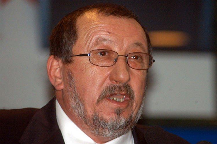 عبد المجيد سيدي السعيد أمام نيابة محكمة سيدي أمحمد عبد المجيد سيدي السعيد أمام نيابة محكمة سيدي أمحمد