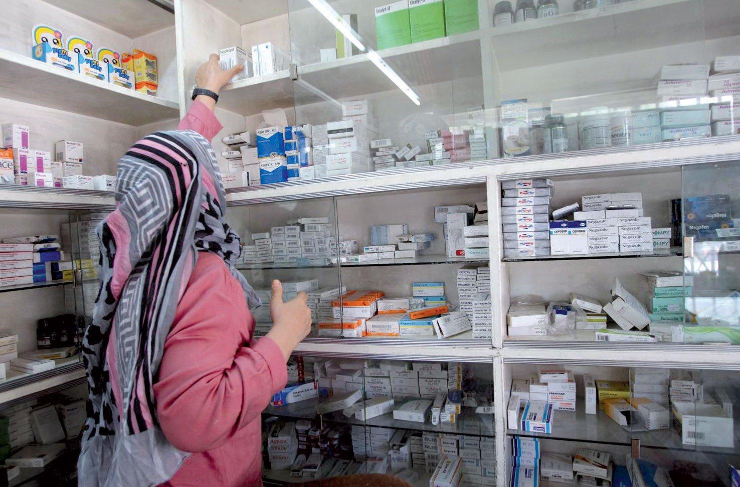 بيع الدواء عبر الأنترنيت.. مسؤولة بوزارة الصناعة الصيدلانية توضح بيع الدواء عبر الأنترنيت.. مسؤولة بوزارة الصناعة الصيدلانية توضح