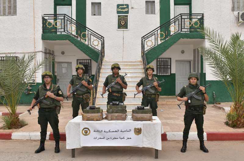ضبط كميات كبيرة من المخدرات قادمة من المغرب ضبط كميات كبيرة من المخدرات قادمة من المغرب