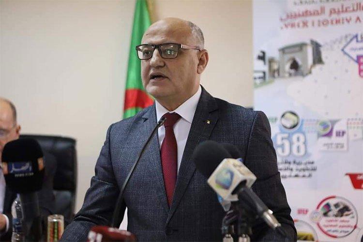 “ورقة طريق” جديدة لإعادة هيكلة شعبة الصناعات المطبعية “ورقة طريق” جديدة لإعادة هيكلة شعبة الصناعات المطبعية