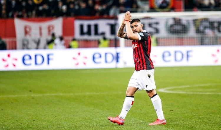 جائزة لـ “ديلور” جائزة لـ “ديلور”