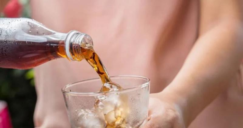 عادات للشرب تعمل على تسريع شيخوخة الجسم