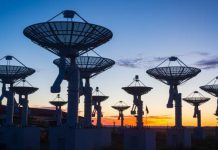 علماء يرصدون نبضات راديوية تبعد مليارات السنين الضوئية عن الأرض علماء يرصدون نبضات راديوية تبعد مليارات السنين الضوئية عن الأرض