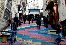 الطابق الأسفل… لغة شباب الجزائر الهاربين والمتمردين الطابق الأسفل... لغة شباب الجزائر الهاربين والمتمردين