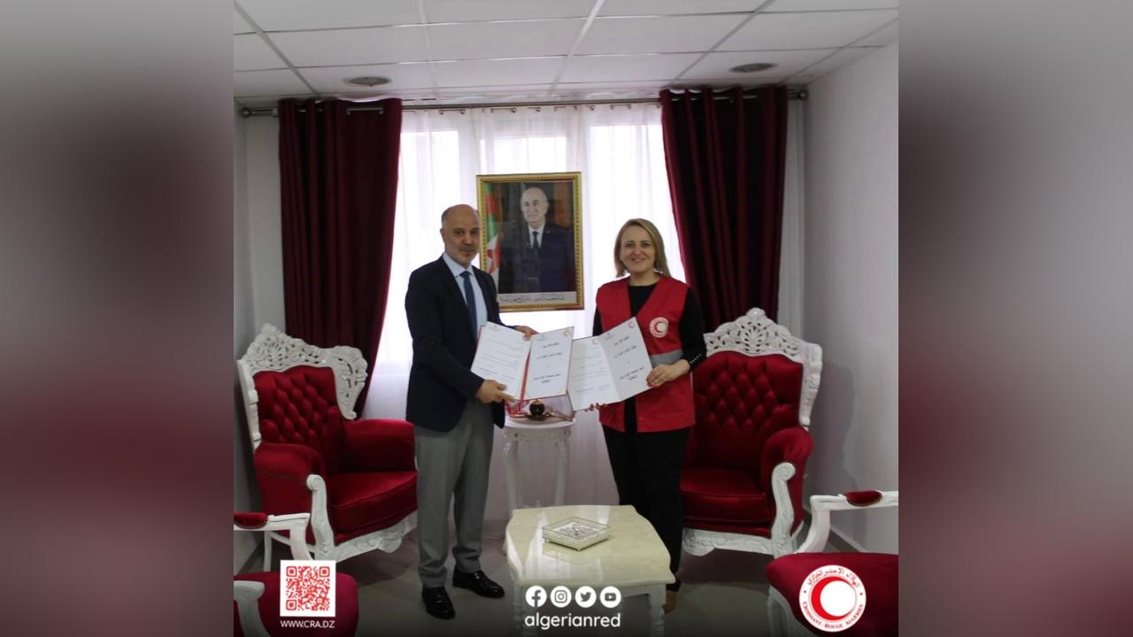 نحو فتح الرواق الأخضر للمساعدات بين الجزائر وإيطاليا نحو فتح الرواق الأخضر للمساعدات بين الجزائر وإيطاليا