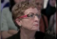 وزيرة الثقافة الجزائرية السابقة تتخلص من كابوس السجن وزيرة الثقافة الجزائرية السابقة تتخلص من كابوس السجن