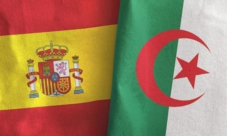 الجزائر تتهم إسبانيا بعرقلة تطبيق أولويات الشراكة الجديدة مع الاتحاد الأوروبي وتؤكد أن ضغوط مدريد لن تؤثر فيها بتاتا الجزائر تتهم إسبانيا بعرقلة تطبيق أولويات الشراكة الجديدة مع الاتحاد الأوروبي وتؤكد أن ضغوط مدريد لن تؤثر فيها بتاتا