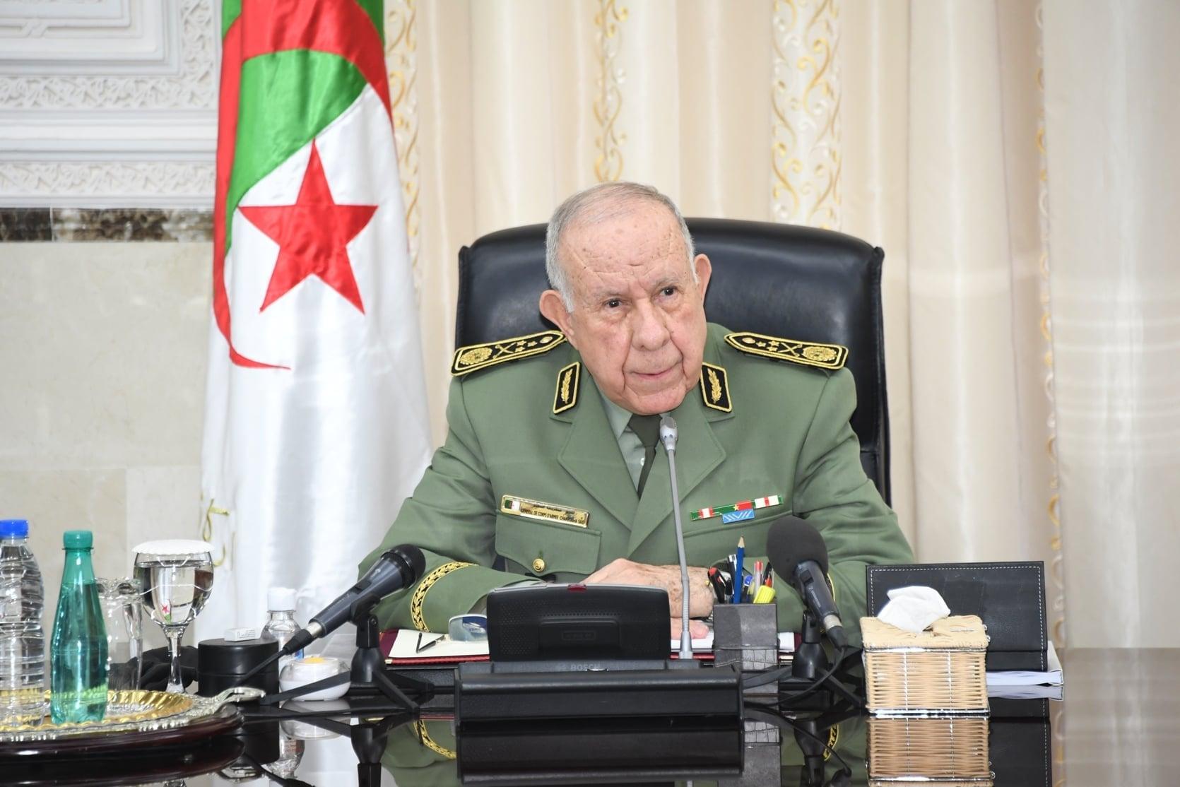 الفريق أول شنقريحة يستقبل مسؤولا عسكريا روسيا الفريق أول شنقريحة يستقبل مسؤولا عسكريا روسيا
