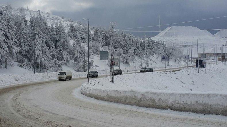 ثلوج بسمك 20 سم وموجة برد عبر 18 ولاية وأمطار غزيرة بعدة ولايات شمالية ثلوج بسمك 20 سم وموجة برد عبر 18 ولاية وأمطار غزيرة بعدة ولايات شمالية