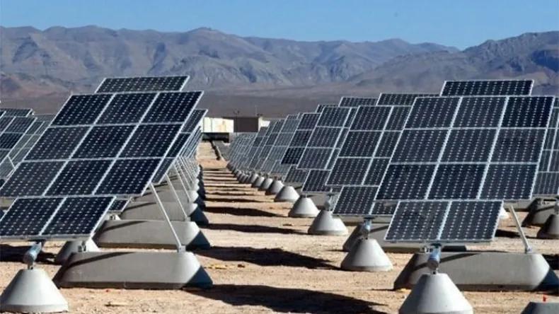 سونلغاز: إنجاز 15 محطة للطاقة الشمسية بهذه المناطق سونلغاز: إنجاز 15 محطة للطاقة الشمسية بهذه المناطق
