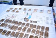 الشرطة الجزائرية تضبط 1,6 مليون حبة دواء يستخدمه مدمنون كمخدر الشرطة الجزائرية تضبط 1,6 مليون حبة دواء يستخدمه مدمنون كمخدر