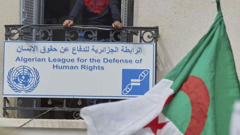 رابطة حقوق الإنسان تنتقد التقارير الكيدية ضد الجزائر رابطة حقوق الإنسان تنتقد التقارير الكيدية ضد الجزائر