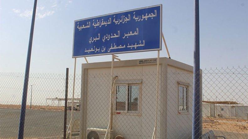 استلام المعبر الحدودي الجزائري الموريتاني نهاية ماي استلام المعبر الحدودي الجزائري الموريتاني نهاية ماي
