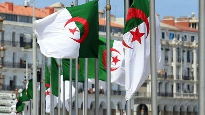 الجزائر في قلب الخلاف الفرنسي مع النظام المغربي الجزائر في قلب الخلاف الفرنسي مع النظام المغربي