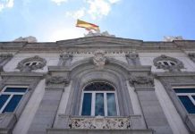 القضاء الإسباني يرفض الإفراج عن شابين جزائريين القضاء الإسباني يرفض الإفراج عن شابين جزائريين