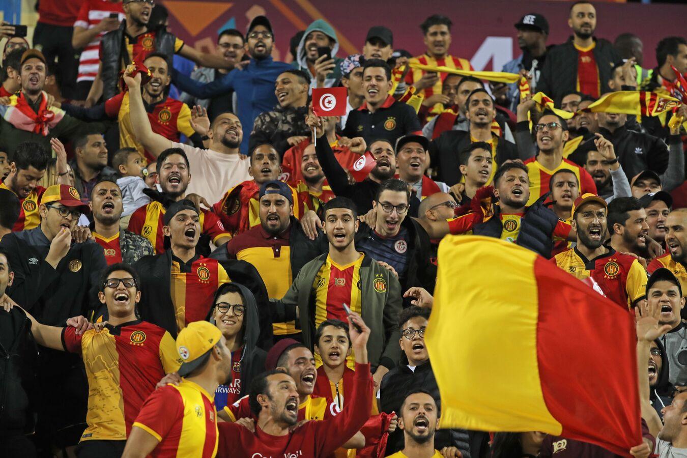 إعلام: النيابة العامة التونسية تتحفظ على 66 مشجعا بعد أحداث مباراة الترجي وشبيبة القبائل إعلام: النيابة العامة التونسية تتحفظ على 66 مشجعا بعد أحداث مباراة الترجي وشبيبة القبائل