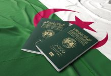 أحدهم استعملها في الدخول للبرلمان.. إدانة 50 مغربيا بالسجن لتزويرهم الجنسية الجزائرية أحدهم استعملها في الدخول للبرلمان.. إدانة 50 مغربيا بالسجن لتزويرهم الجنسية الجزائرية