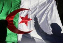 أحزاب جزائرية من الموالاة والمعارضة تطرح مبادرات سياسية لـ”حماية البلاد من الخطر الخارجي” أحزاب جزائرية من الموالاة والمعارضة تطرح مبادرات سياسية لـ”حماية البلاد من الخطر الخارجي”