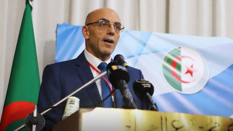 “حمس” تدعو إلى تمتين الجبهة الداخلية “حمس” تدعو إلى تمتين الجبهة الداخلية