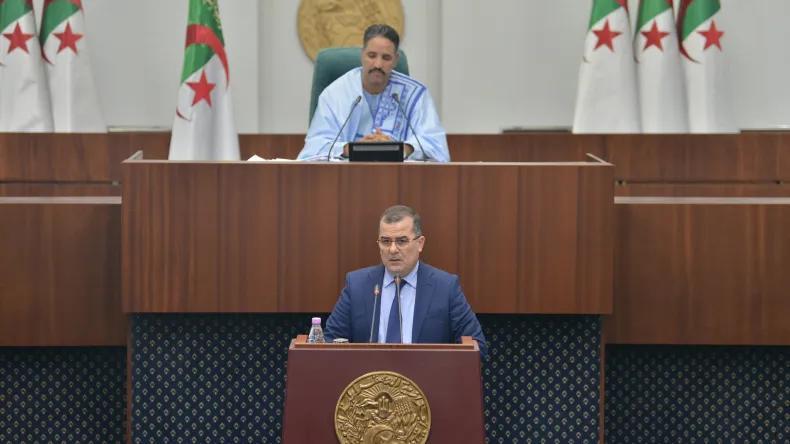 عملية إدماج حاملي الشهادات.. هذا ما أكده وزير العمل عملية إدماج حاملي الشهادات.. هذا ما أكده وزير العمل