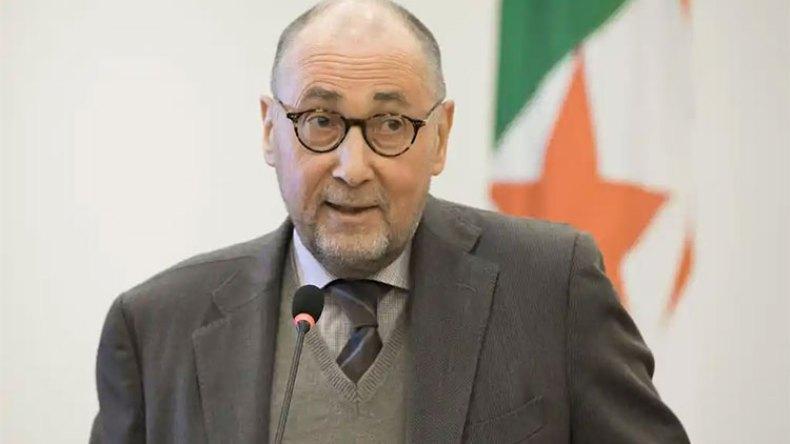 إصرار على حرمان الجزائريين من امتيازاتهم في فرنسا إصرار على حرمان الجزائريين من امتيازاتهم في فرنسا