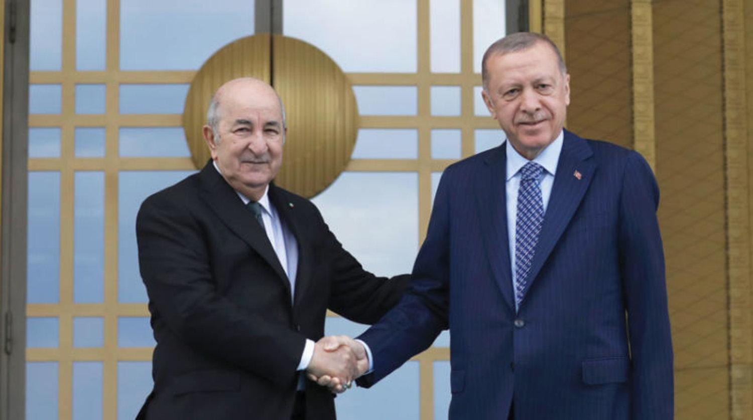 الرئيس تبون يهنئ أردوغان على إعادة انتخابه رئيسا لتركيا الرئيس تبون يهنئ أردوغان على إعادة انتخابه رئيسا لتركيا