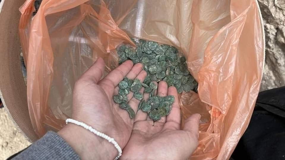 اكتشاف كنز نقدي في الجزائر اكتشاف كنز نقدي في الجزائر