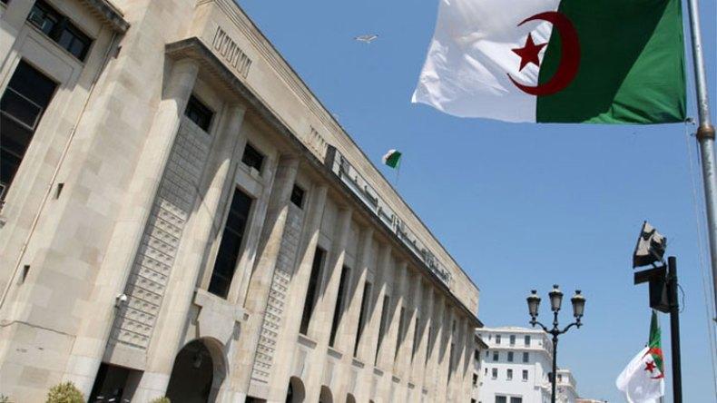 المجلس الشعبي: جلسة عامة الثلاثاء للمناقشة والمصادقة على 4 قوانين المجلس الشعبي: جلسة عامة الثلاثاء للمناقشة والمصادقة على 4 قوانين