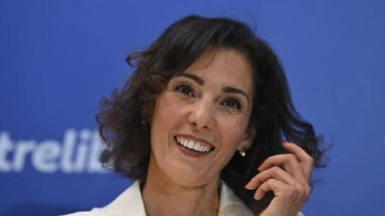 وزيرة الخارجية البلجيكية تهنئ الجزائر وزيرة الخارجية البلجيكية تهنئ الجزائر
