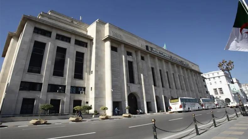 12 قانونا جديدا تضع البرلمان أمام حتمية تمديد دورته 12 قانونا جديدا تضع البرلمان أمام حتمية تمديد دورته