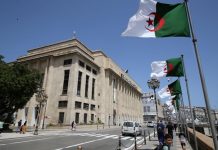 استنكار جزائري لمقتل شاب برصاص شرطي في فرنسا وإحراق المصحف بالسويد استنكار جزائري لمقتل شاب برصاص شرطي في فرنسا وإحراق المصحف بالسويد