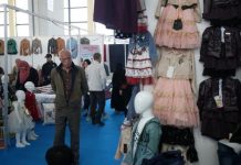 كماشة النسيج الجزائري.. قطاع يقاوم الاستيراد ونقص التمويل كماشة النسيج الجزائري.. قطاع يقاوم الاستيراد ونقص التمويل