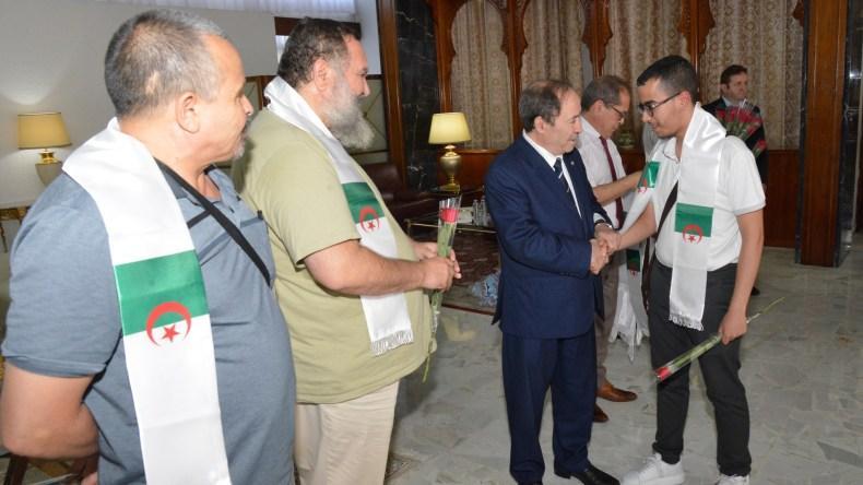 بعد عودتهم اليوم من اليابان..
بلعابد يستقبل الفائزين في الأولمبياد العالمية بعد عودتهم اليوم من اليابان.. بلعابد يستقبل الفائزين في الأولمبياد العالمية