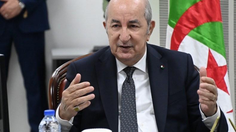 الرئيس تبون يهنئ الجزائريين بحلول العام الهجري 1445 الرئيس تبون يهنئ الجزائريين بحلول العام الهجري 1445