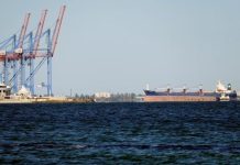 دول عربية تقترض لتمويل واردات القمح.. والأسعار تواصل الارتفاع دول عربية تقترض لتمويل واردات القمح.. والأسعار تواصل الارتفاع