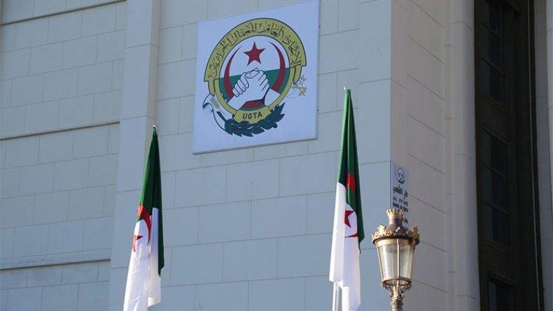 “تاقجوت” في طريق مفتوح لتولي قيادة المركزية النقابية “تاقجوت” في طريق مفتوح لتولي قيادة المركزية النقابية