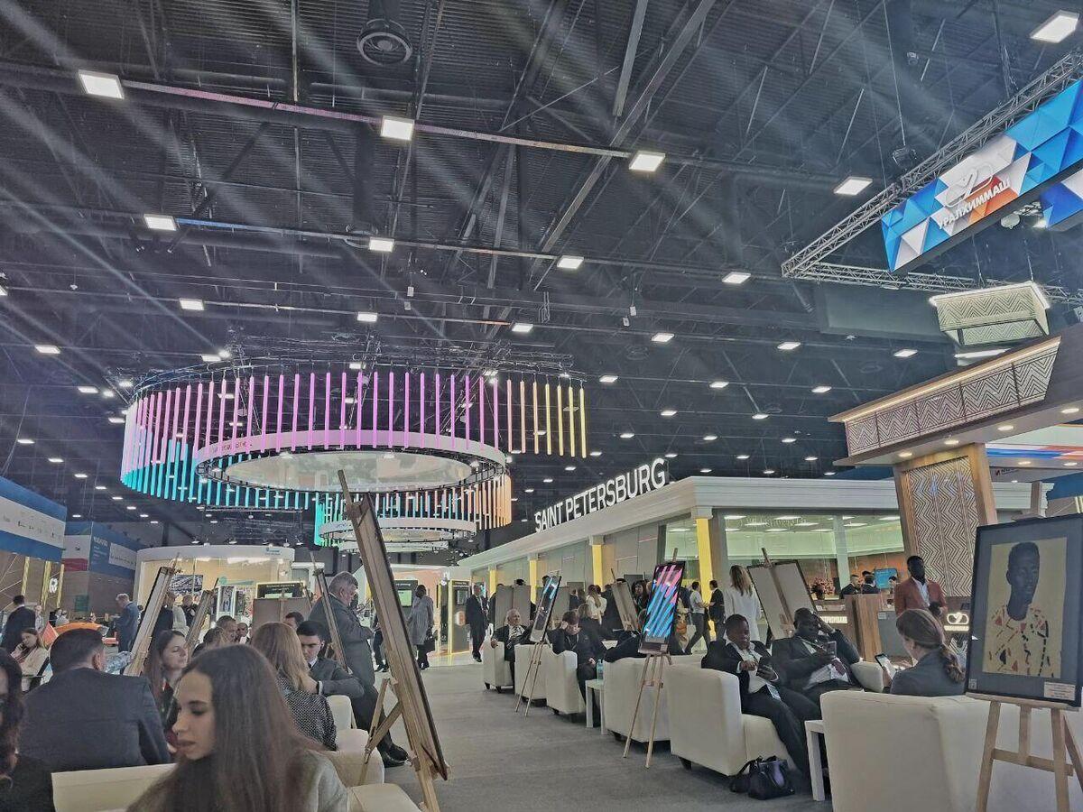 خبير يمني: المشاركة الواسعة بالقمة الروسية - الأفريقية كسرت العزلة الدولية المزعومة على موسكو خبير يمني: المشاركة الواسعة بالقمة الروسية - الأفريقية كسرت العزلة الدولية المزعومة على موسكو