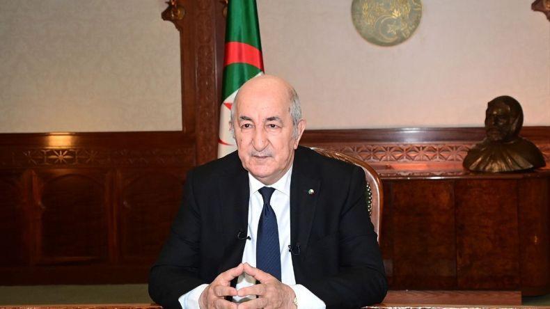 الرئيس تبون يكرم أبطال الجزائر في الألعاب العربية الرئيس تبون يكرم أبطال الجزائر في الألعاب العربية