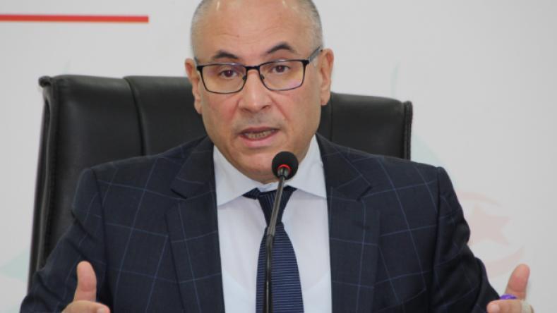 وزير التجارة يستنكر “زيادات غير مبرّرة” في أسعار المكيّفات وزير التجارة يستنكر “زيادات غير مبرّرة” في أسعار المكيّفات