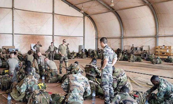 بعد انقلاب النيجر.. أي مستقبل للنفوذ الفرنسي في أفريقيا؟ بعد انقلاب النيجر.. أي مستقبل للنفوذ الفرنسي في أفريقيا؟