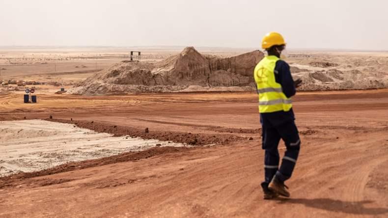 لماذا تخاف فرنسا من فقدان نفوذها في النيجر؟ لماذا تخاف فرنسا من فقدان نفوذها في النيجر؟