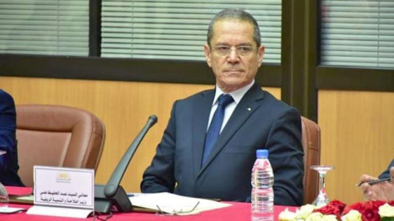 هني يؤكد على دعم السوق باللحوم الحمراء وتسقيف أسعار الأعلاف هني يؤكد على دعم السوق باللحوم الحمراء وتسقيف أسعار الأعلاف