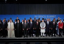 لماذا غابت الجزائر عن الدول المنضمة لـ”بريكس”؟ لماذا غابت الجزائر عن الدول المنضمة لـ"بريكس"؟