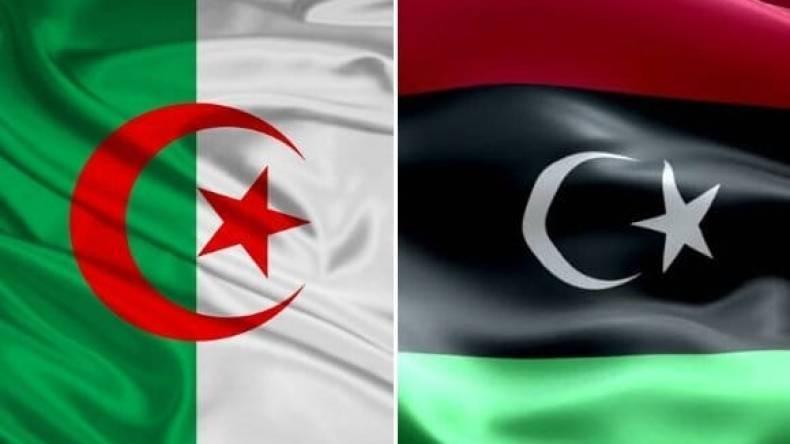 عطاف يجري اتصالا هاتفيا مع رئيس المجلس الليبي عطاف يجري اتصالا هاتفيا مع رئيس المجلس الليبي