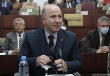 برلمان الجزائر يطالب الحكومة بتوضيح حول تسوية ودية مع رجال الأعمال برلمان الجزائر يطالب الحكومة بتوضيح حول تسوية ودية مع رجال الأعمال